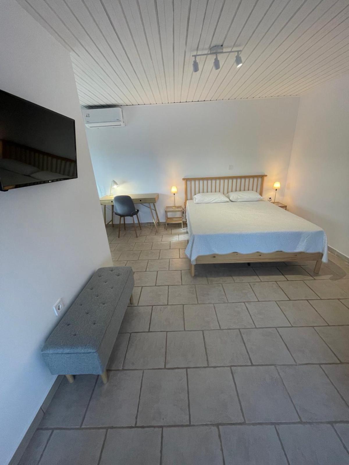 Cap Sounion Seafront Apartments -Adults Only Ngoại thất bức ảnh