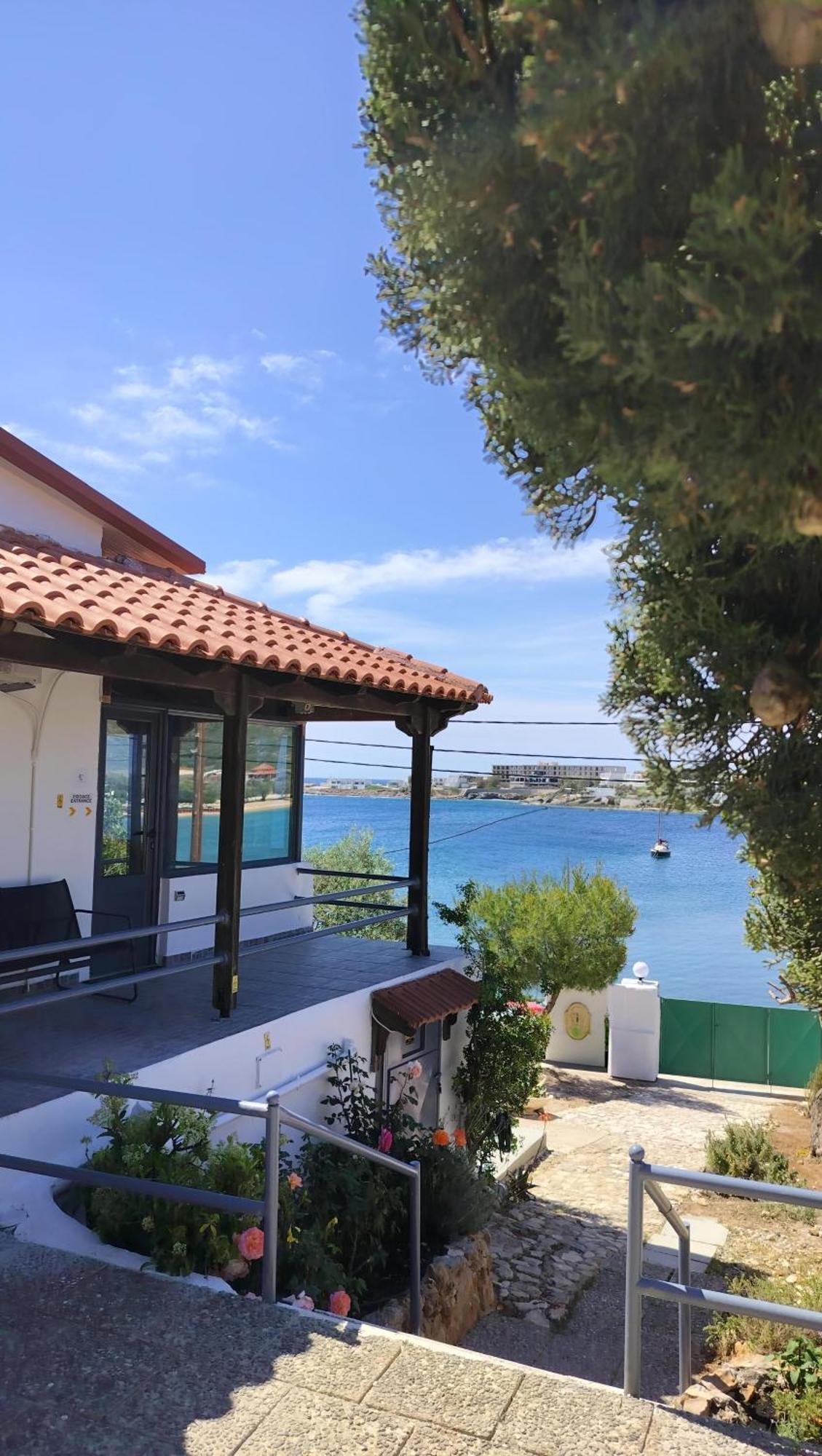 Cap Sounion Seafront Apartments -Adults Only Ngoại thất bức ảnh